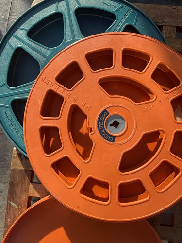 16mm plastic film spools - 16mm,