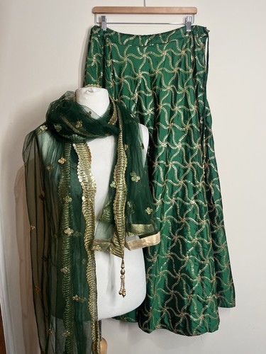 Indian lehenga skirt dupatta - indian,