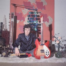 Pop singer Donovan holding Rickenbacker guitar a flute a sitar oth- Old Photo