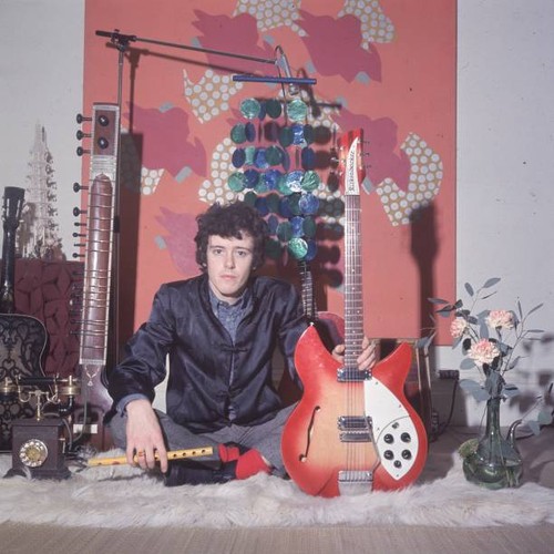 Pop singer donovan holding - pop,