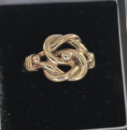 9ct yellow gold knot - 9ct,