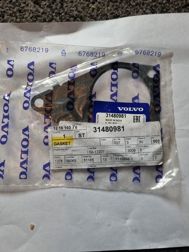 Volvo vacuum pump gasket - vacuum,