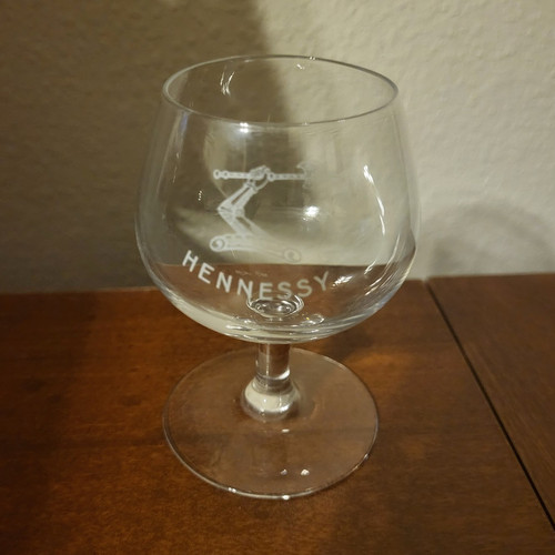 Hennessy clear stemmed cognac - clear,