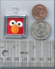 CLOSE2 YOUR ART Glass Pendant