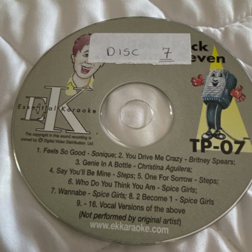 Essential karaoke disc 7 - essential,
