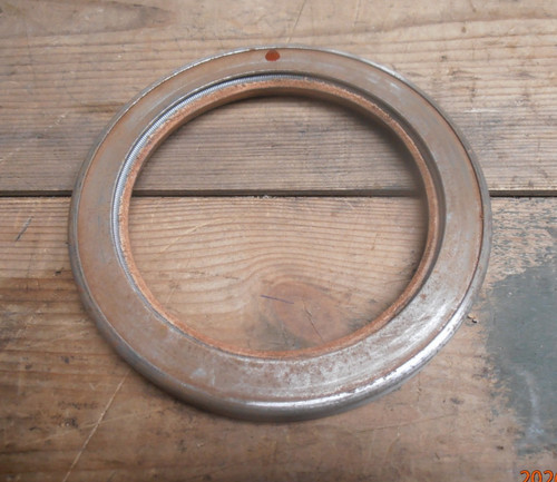 Bedford front hub seal - mj.front,