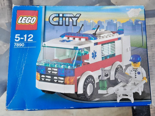 Lego city ambulance 7890 - city, 100%