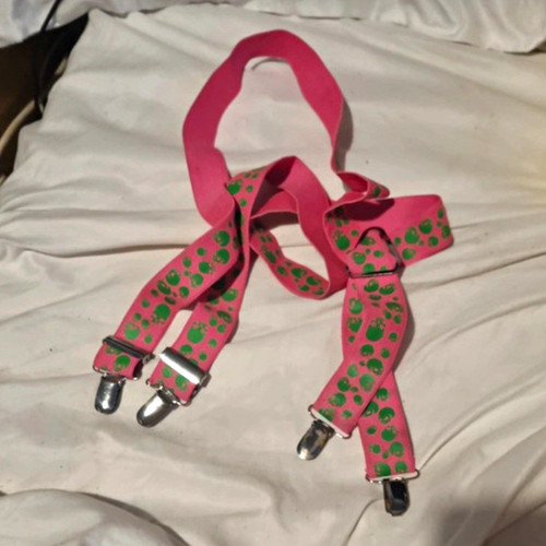 Pink green skull clip on - pink,