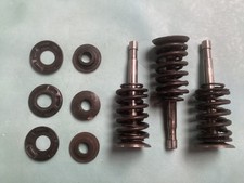 Triumph T21 3TA Valves, Springs & Spring Collars & Cups x3