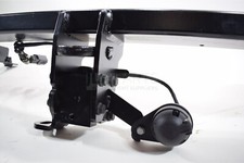 Discovery 5 Tow Bar Kit with Detachable Swan Neck inc Electrics LR113717