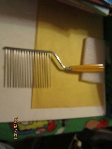 Vintage yellow bakelite - yellow, handle