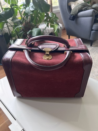 Gucci vintage train - gucci, case