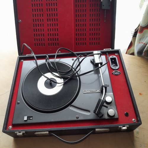 Portable record player - record,