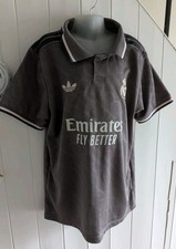 AGE 13 - 14  Years / 34" Chest