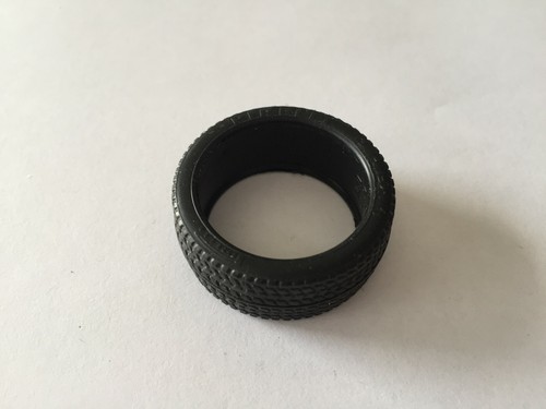 Front tire pirelli - front, miniature