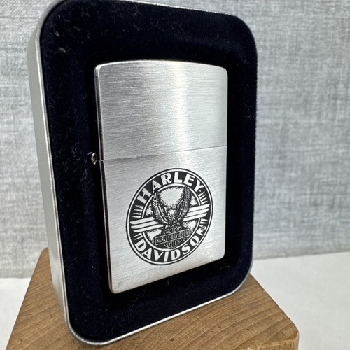 2005 zippo lighter harley - 2005,