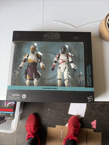Star wars black series ahsoka - star,