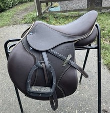 Stubben Portos Elite Saddle 16