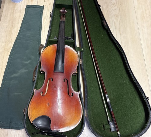 Old violin restring - old, good