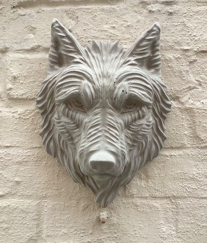 Large wolf dog head garden - wolf,