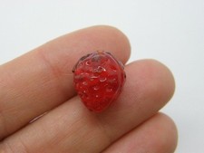 8 Strawberry fruit beads red lamp work glass FD273