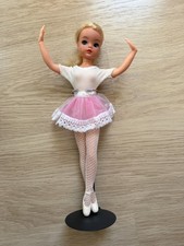 Vintage Pedigree Sindy Doll