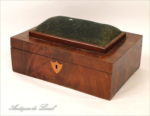 Sewing box mahogany - sewing,