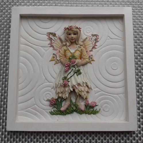 Leonardo charm gatherer wall - gatherer,