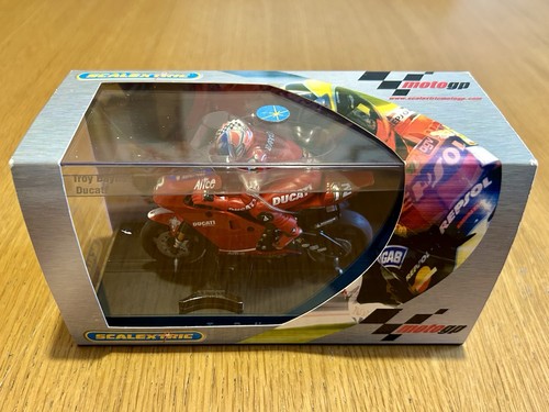 New scalextric c6009 moto - new, gp