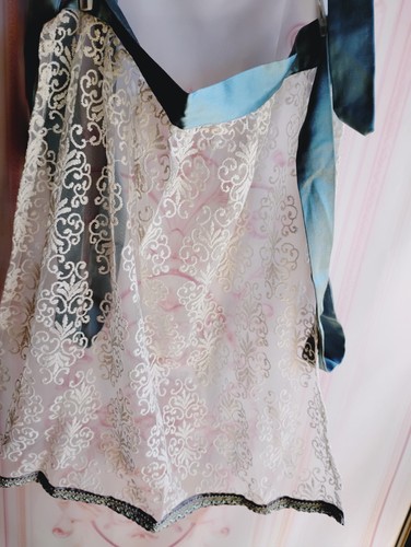 Cream lace lg - lace,