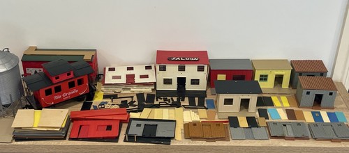 Timpo cowboy town buildings - cowboy,