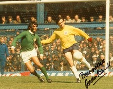 Gordon Banks Signed 10x8 Photo