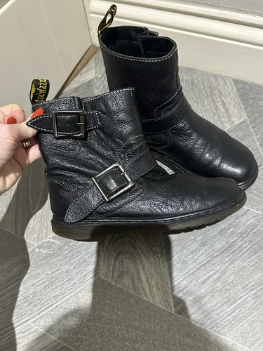 Ladies black martens boots - dr,