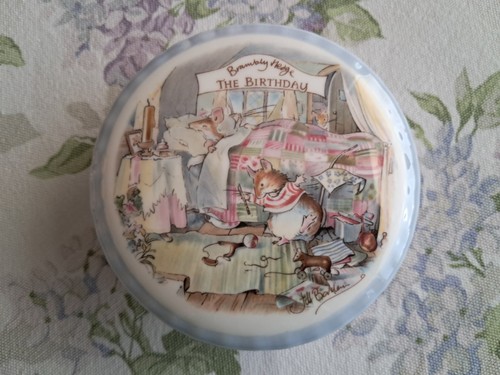 Royal doulton brambly hedge - doulton,