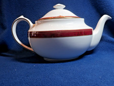 SPODE BORDEAUX TABLEWARE Table