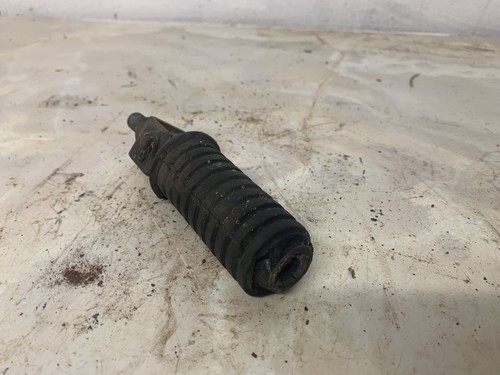 Suzuki 120 rear foot - b,