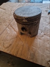 bsa bantam d5/d7 3ring std piston with rings and gudgeon pin no circlips