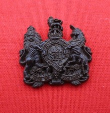 Original WW2 General Service Plastic / Economy Issue Cap Badge - Excellent Cond.