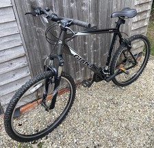 Giant Mountain Bike - Boulder