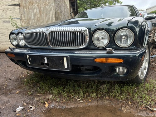 Daimler jaguar x308 super v8 - daimler,