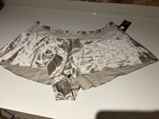 BNWT M&S Rosie Size 16 Silk