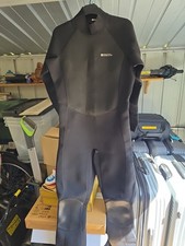 Mountain warehouse full - mountain,