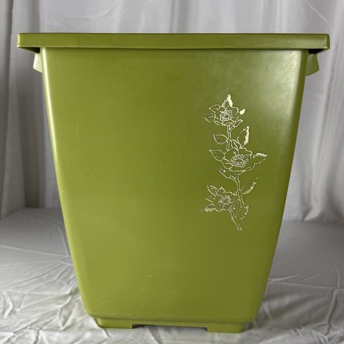 Vtg mcm avocado green - vtg, retro
