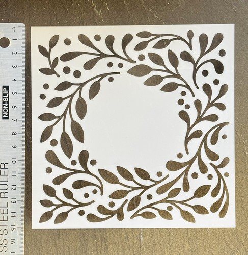 Stencil christmas wreath - stencil,