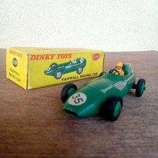 DINKY TOYS 　239 　VANWALL