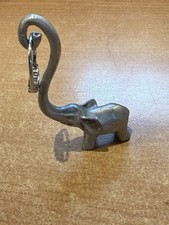 Elephant ring Stand Metal