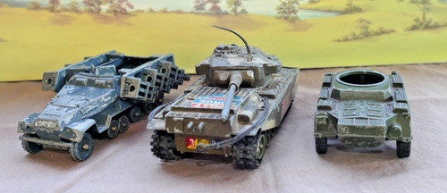 Corgi toys military - 3,