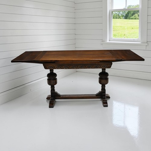 Oak extending dining table - oak,