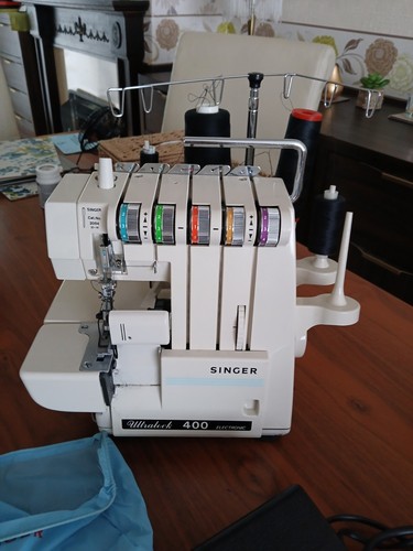 Singer thread overlocker - singer, 5