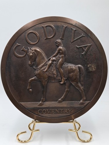 Heavy vtg lady godiva coventry - heavy,